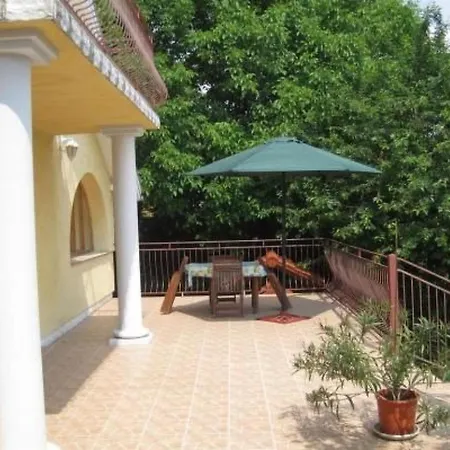 Zonnehuis Mit Privatem Schwimmbad By Interhome 度假居 *
